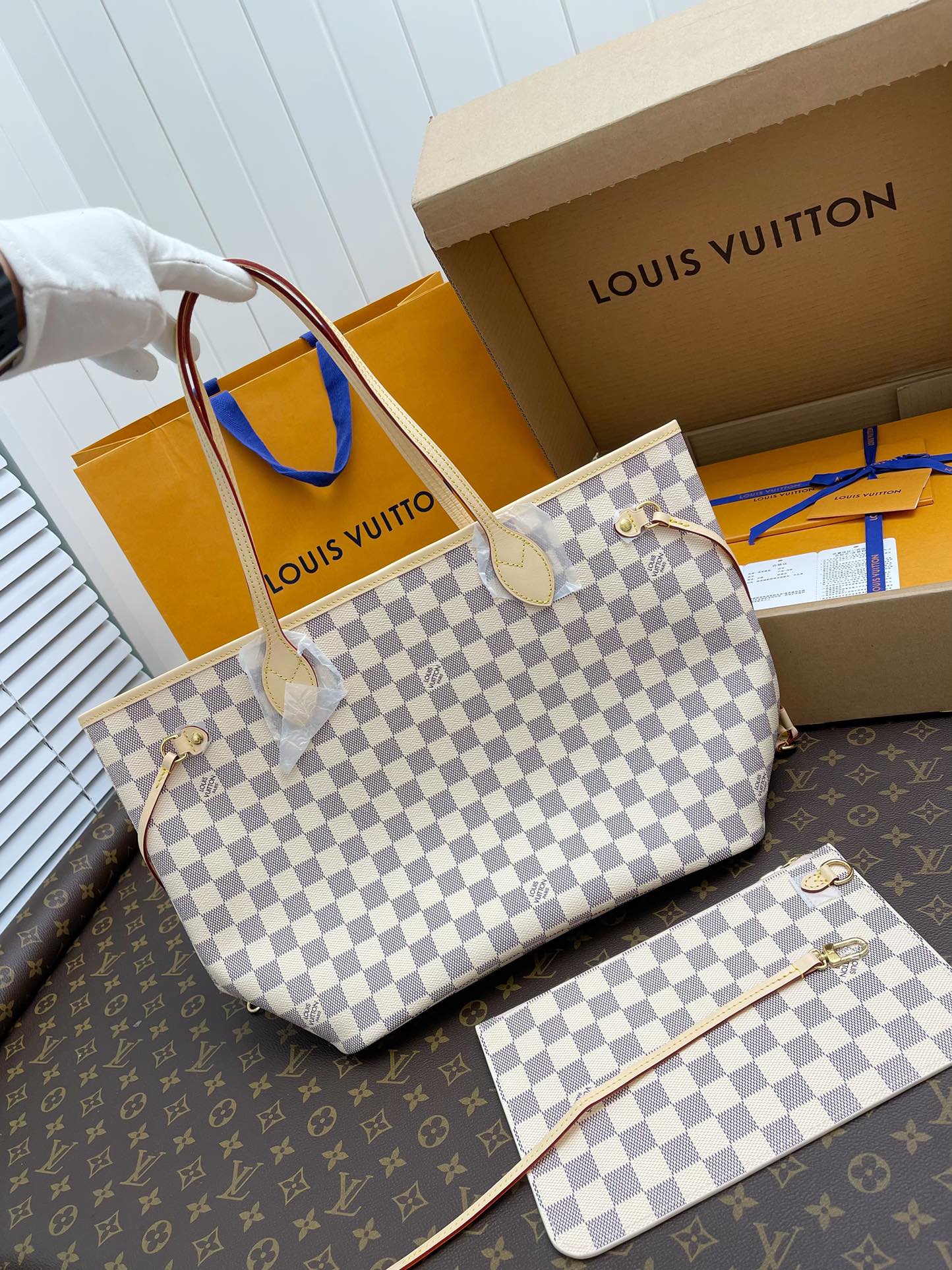 LV Shopping Bags